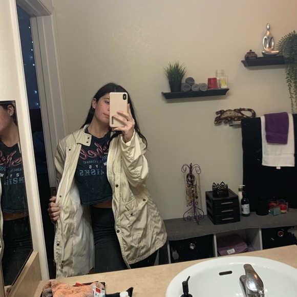 Jacket - Picture 4 of 4